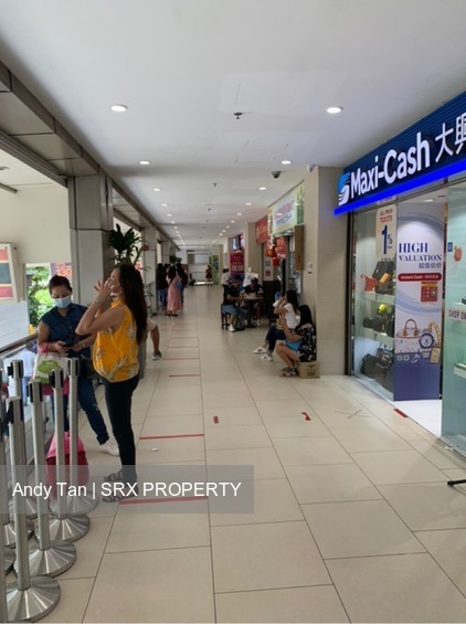 Lucky Plaza (D15), Retail #540546731